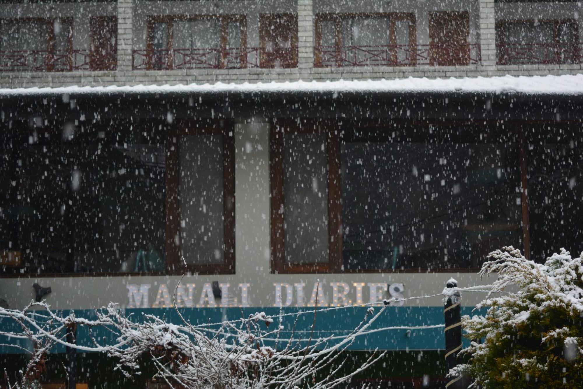 Hotel The Neelgiris Manāli Exterior foto