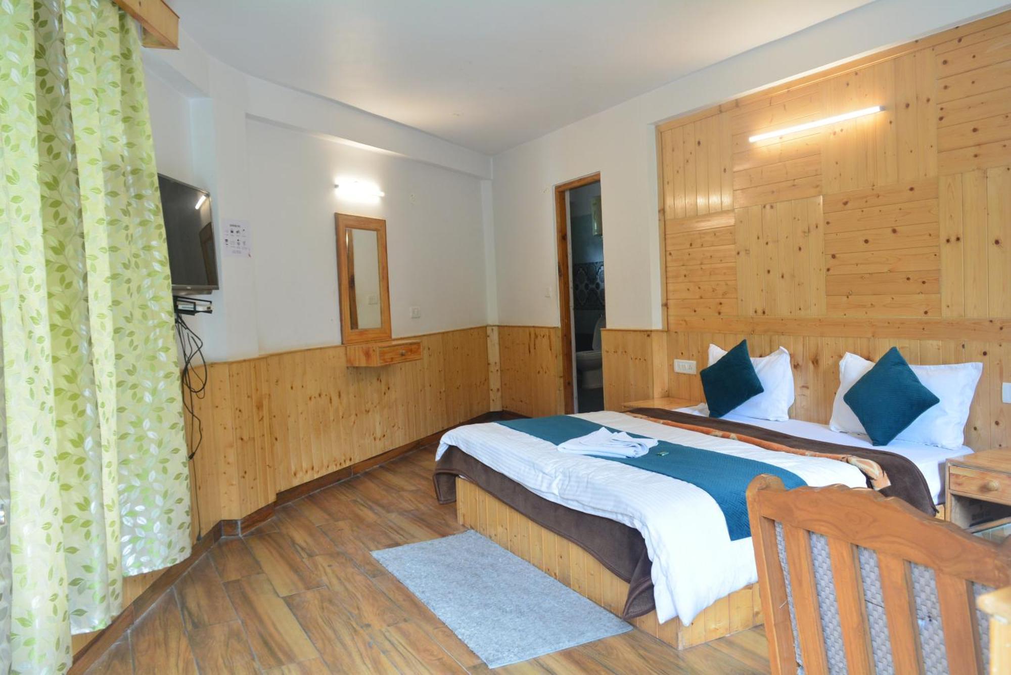 Hotel The Neelgiris Manāli Exterior foto